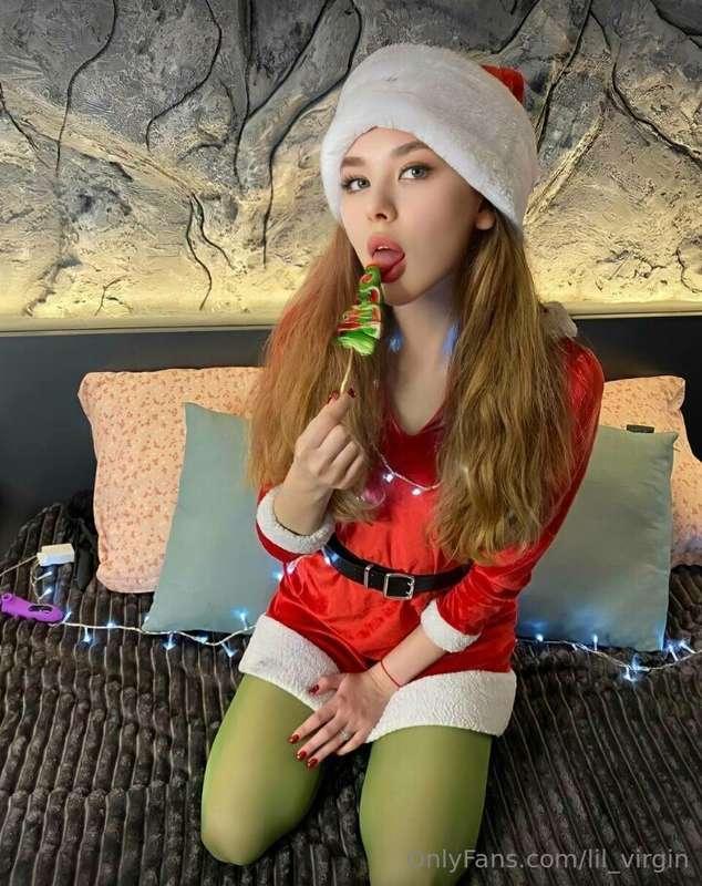 Yeah, yeah, I'm the one who stole Christmas! 🎄💋