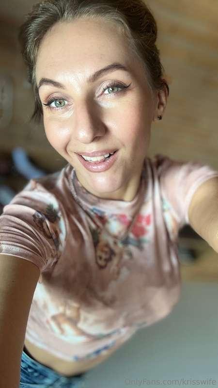 krisswife image #1