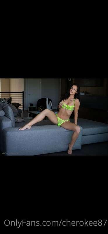 Hey guys thinking about selling a few of my panties! What do..