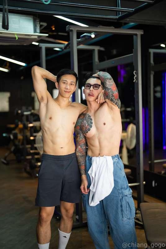 快去看新影片，還有三人行的續集哦🥰
