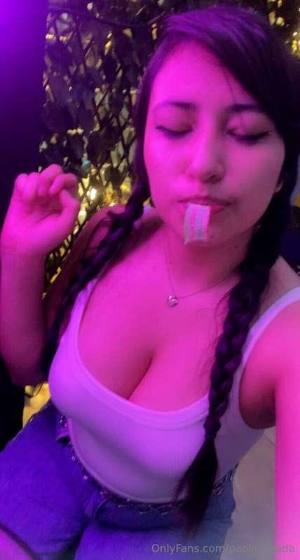 would you receive it if i pass this candy🍬 to you like this?..
