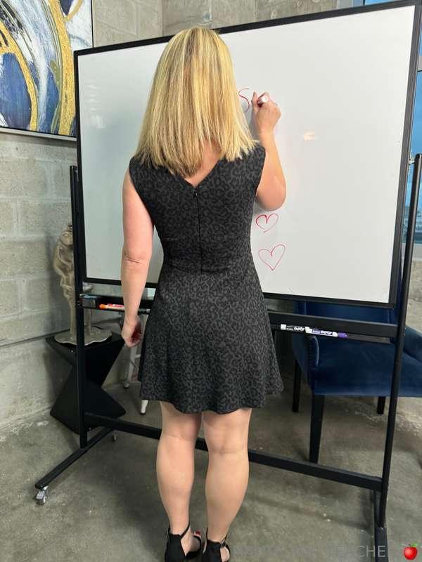 Who needs some extra help with today's lesson 🍎🍎🍎