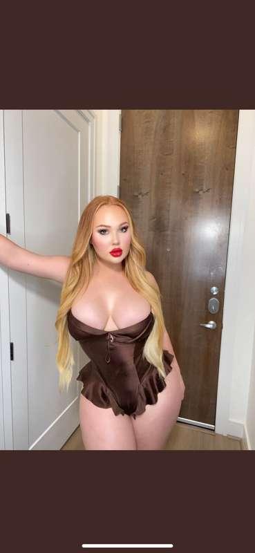 I’m waiting for you daddy 🤤