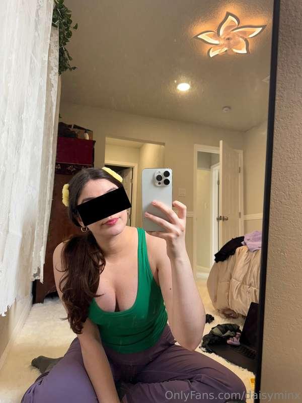 Casual nude/lewd burst of the week!! Tell me your favorite p..