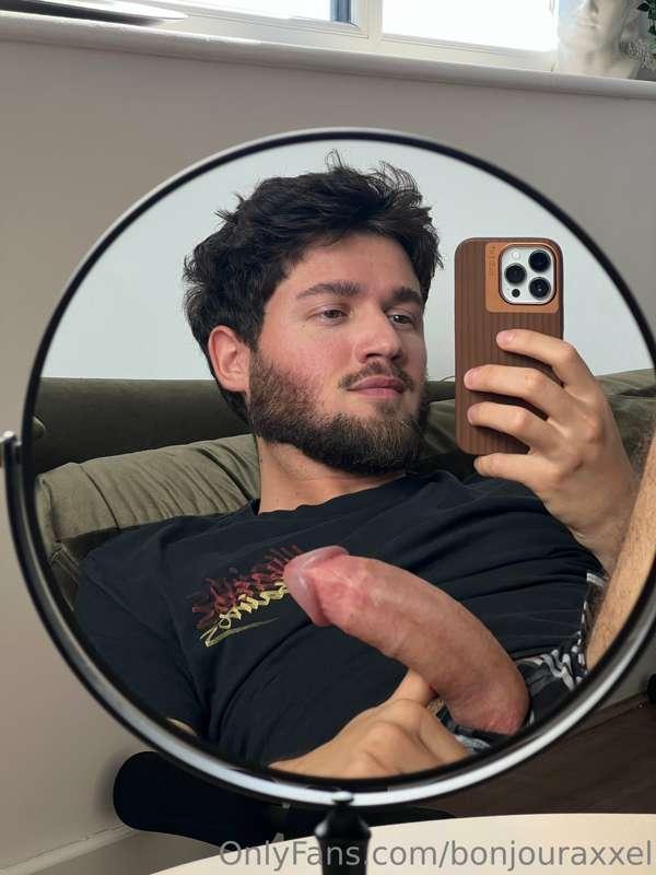 Peek-a-boo 🫣🍆