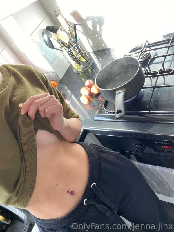 How do you like your eggs in the morning? 🥰❤️