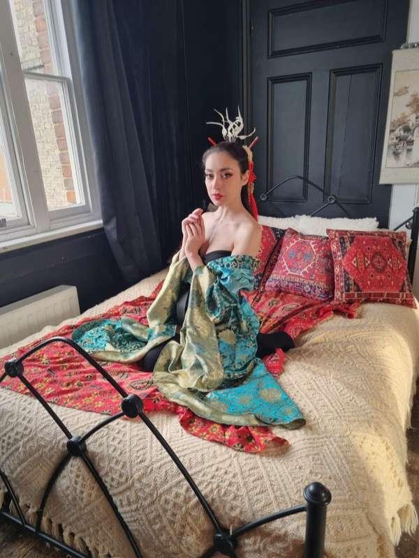Here's me at my oriental studio shoot last weekend. What do ..