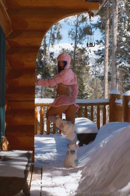 snow hunnyyyy 🐰💗 or when in Colorado …