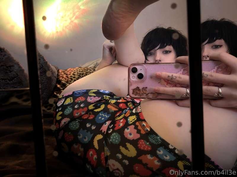 new ass bundle 😈 5 pics 1 vid for $35💌 tip or message me if ..