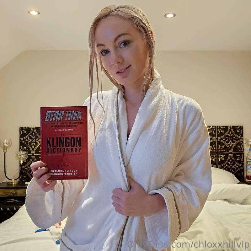 Let's learn klingon after we shower together..... 🖖