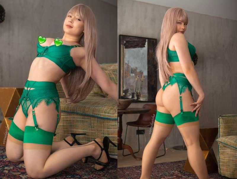 Loving the green on my skin tone, do you? 

Full set to be f..