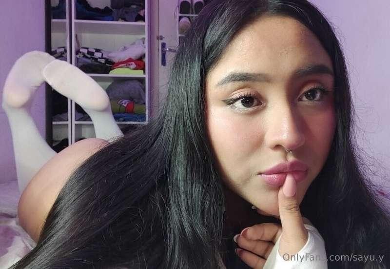 Mucho contenido muy HOT 🤒🥵 desde mañana🤤 si me extrañan ante..