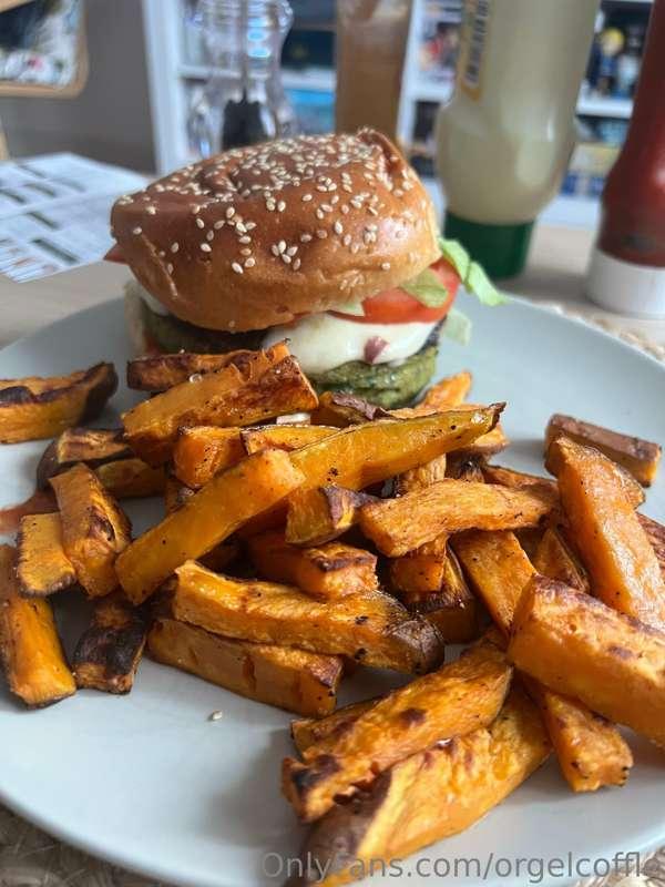 360 after my delicious homemade falafel burger 😋