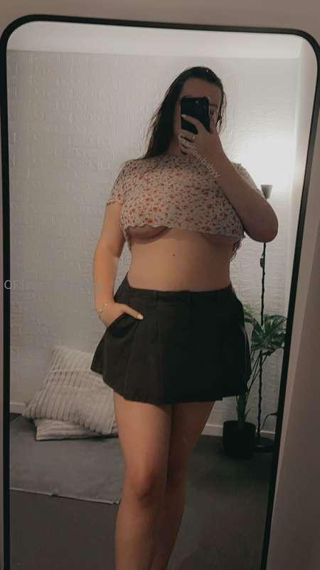 Want to unlock daily NSFW content? Over 3500 videos + photos..