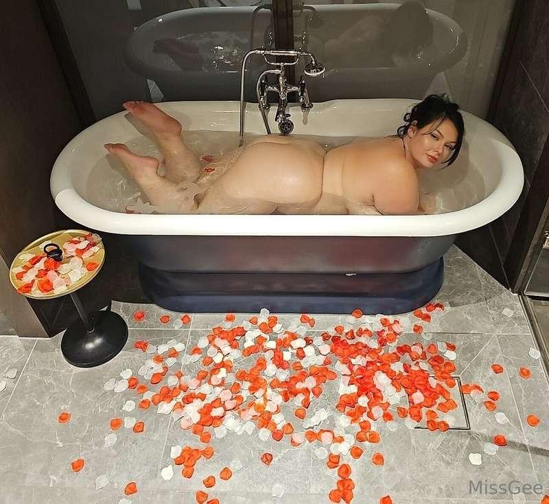 ❤️🤍