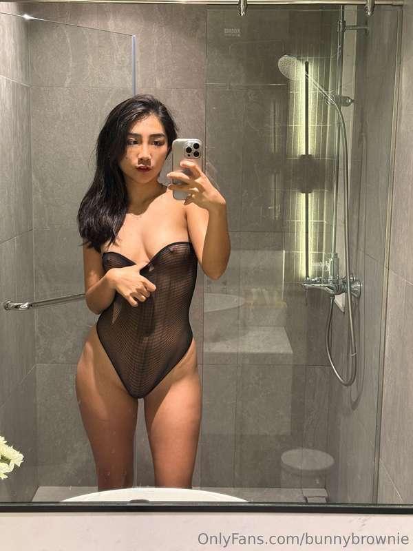 Might as well take it off at this point don’t you think? 😘