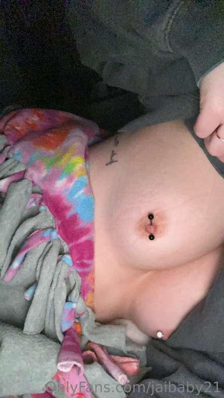 It’s titty Tuesday babies🫶🏼🥹
