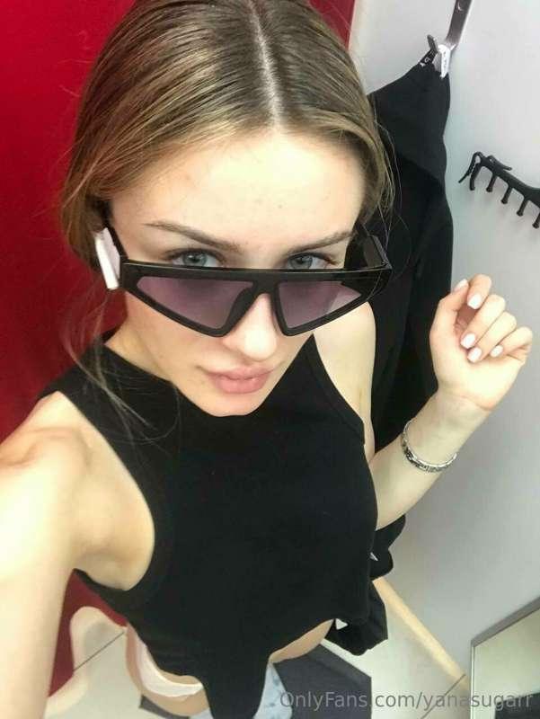 I've been looking for a long time for glasses that will fit ..
