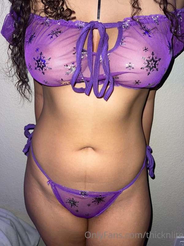 Im making content tonite, tip to choose what you want me to ..