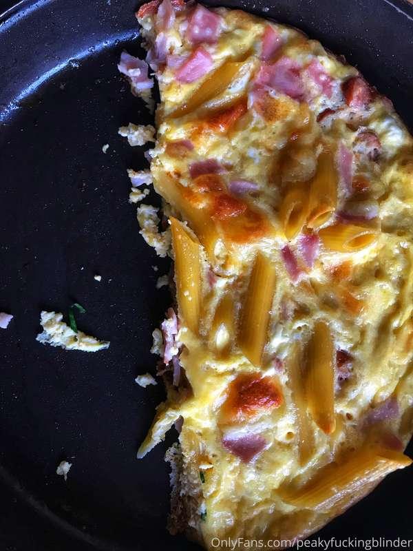 Just when i was about to throw some pasta leftovers i made t..