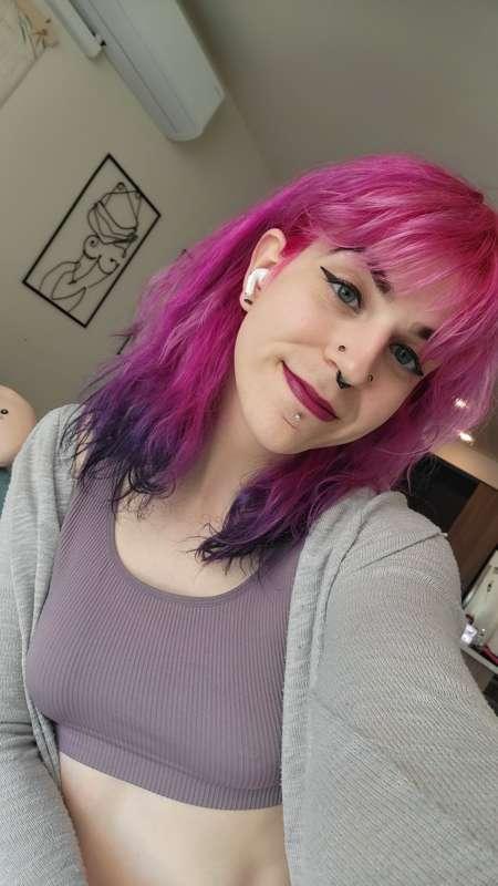 guys its my bday today!💕🥳was gonna do a cb stream earlier bu..