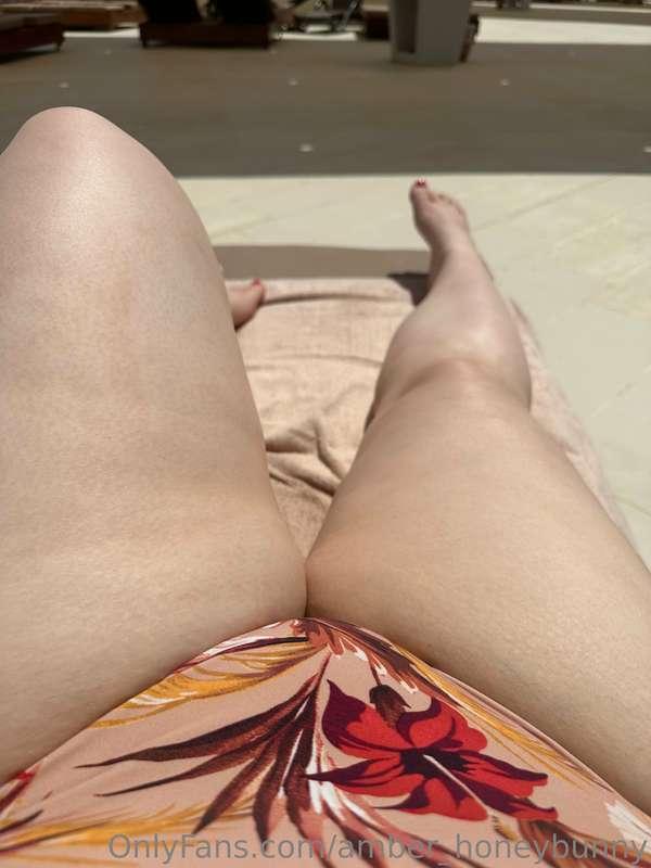 amber_honeybunny image #1