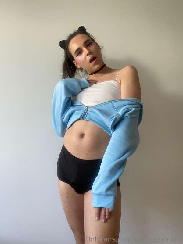 yoursissyvicky image #4