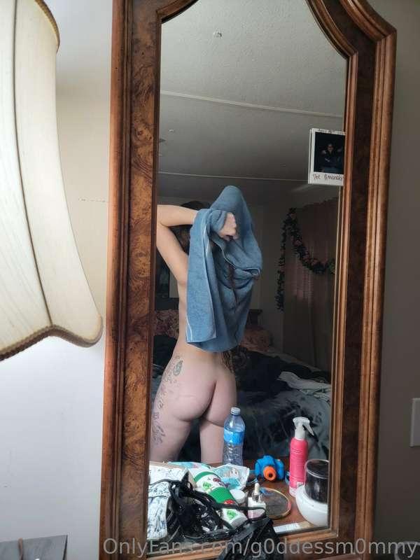 g0ddessm0mmy image #1