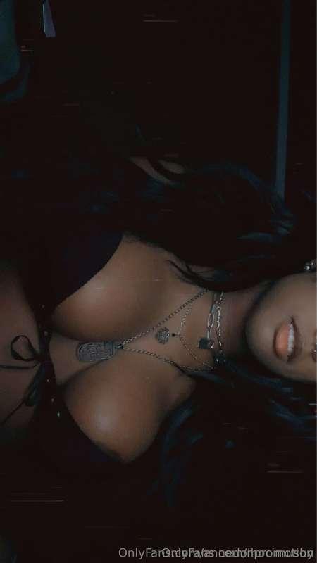 @mocimushy  Hello there, Come play with Me~ she misses you. ..