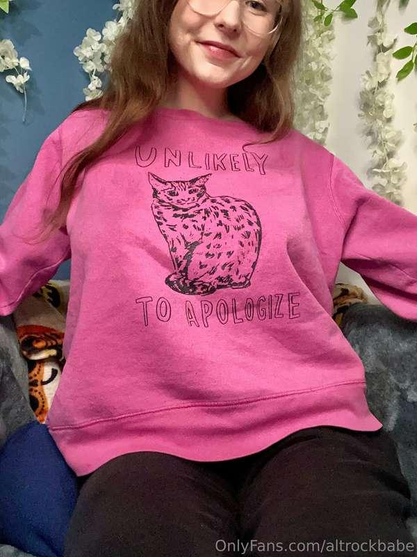 This sweater is so cute!! Swipe to see my boobies