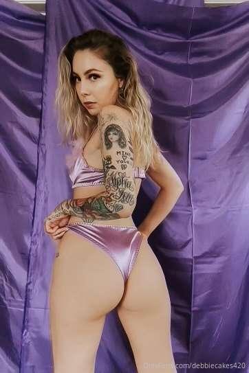 debbiecakes420 main image