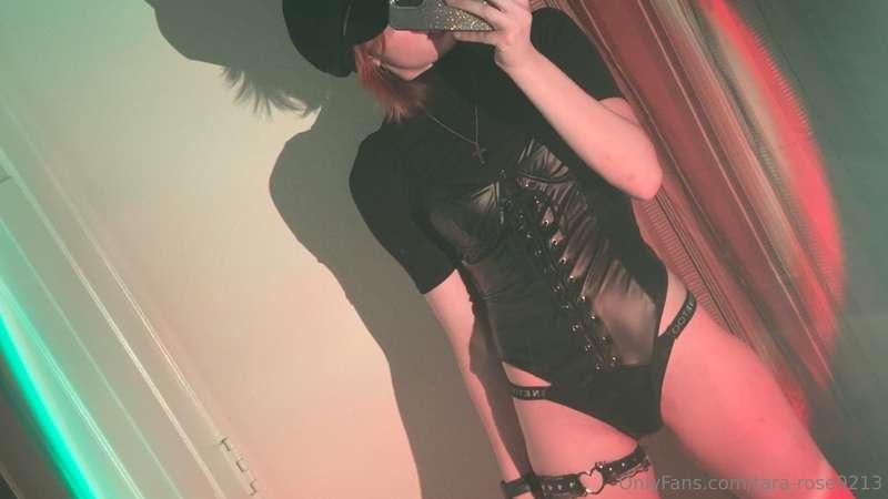 tara-rose0213 image #5