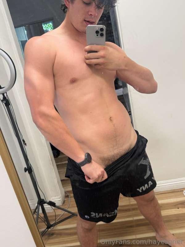 ‼️NEW‼️V-Cut Comeback Snapshots 📸My V’s slicing back, paired..