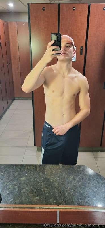 dumb_himbo_bro image #2
