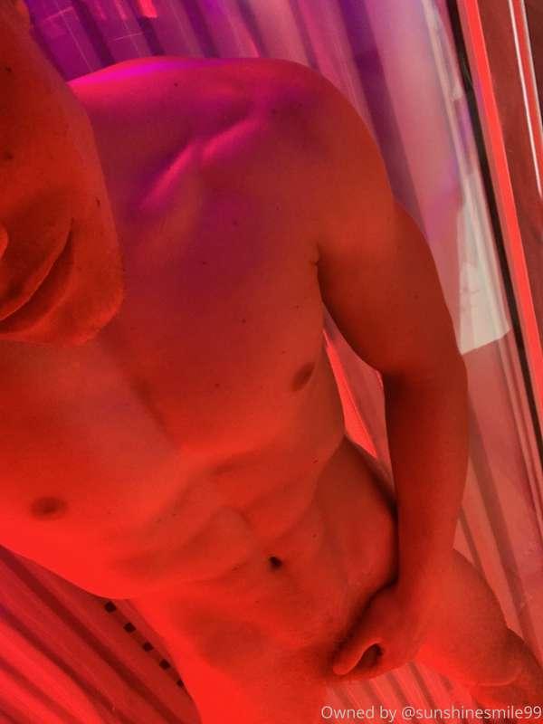 Let’s go tanning 😍😍