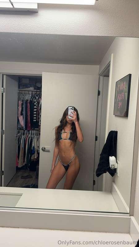 finish the sentence...a bikini a day _____________ 😜