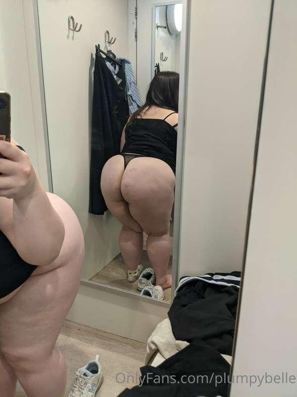 Can we just appreciate that my thighs are now starting to fo..