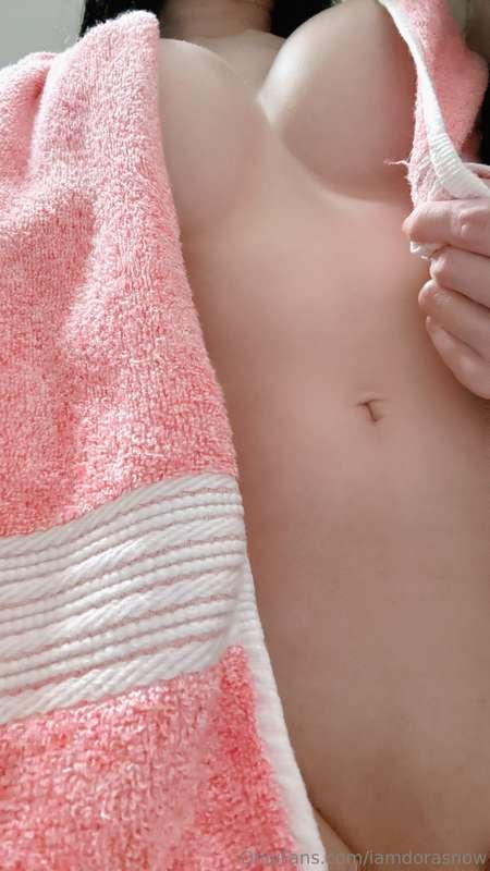 iamdorasnow image #0