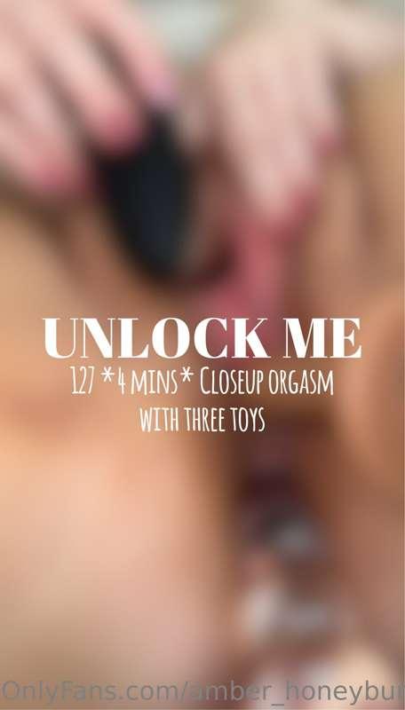 **I GET MY PUSSY AND ASS GENTLY FUCKED, WHILST USING MY CLIT..