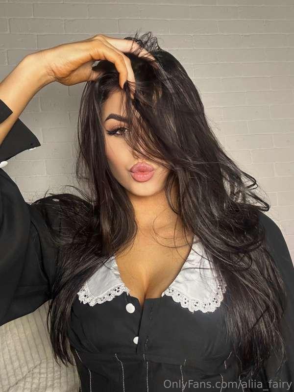 What do you think of my look?🥰