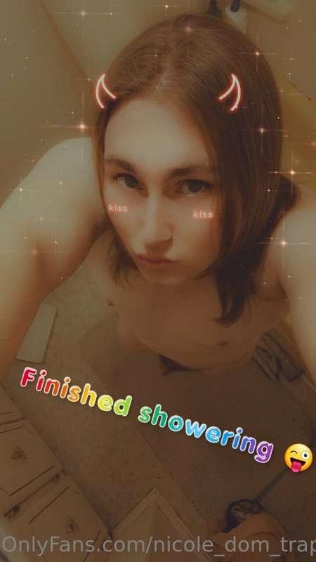 My after shower pics. I hope you like them. 🥰😘😘