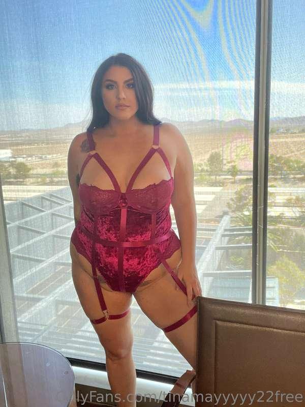 how you see me coming into my hotel room
