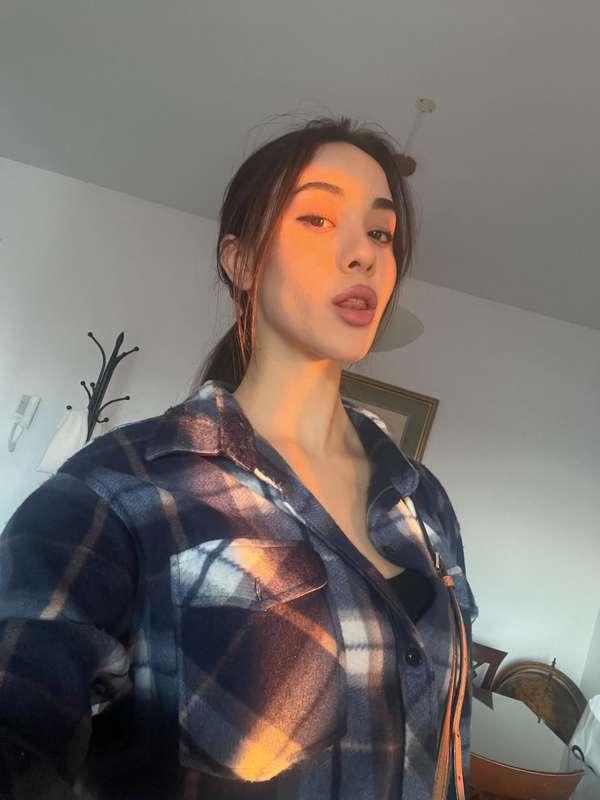 how do you like my serous bitch face?🤣