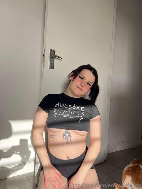 Feelin' cute but naughty at the same time 🤭🥰