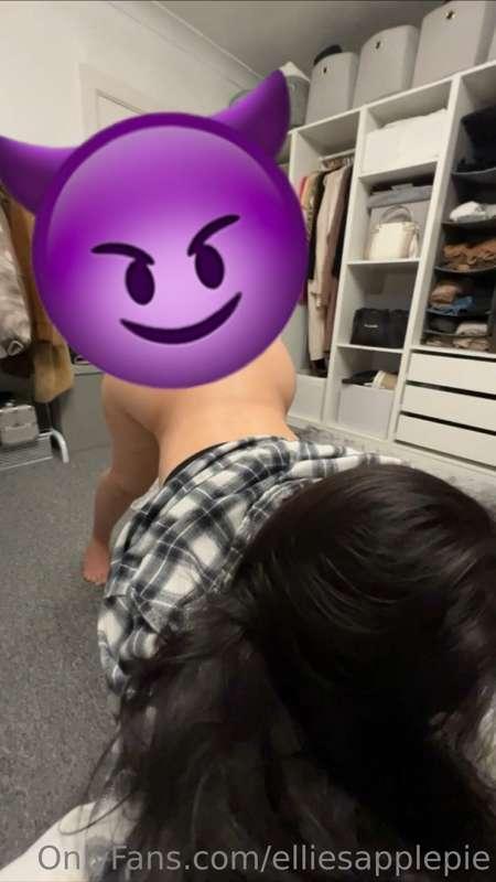 New videos! 
Message me to get them 📥
