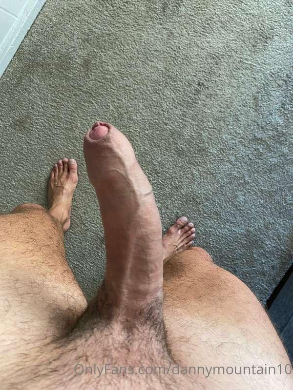 Who wants to suck it???? 😈😈😈😈