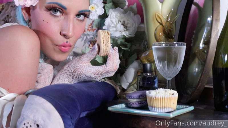 Are you ready for cake?
