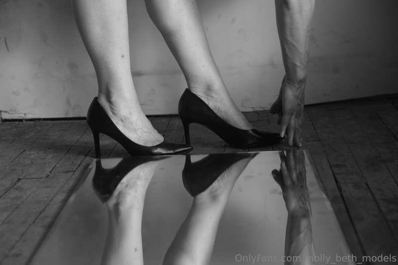 molly_beth_models image #1