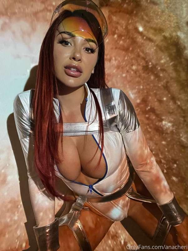 Bustin' out of my space girl suit! 👩🏽‍🚀💫🚀 **MEGA BUNDLE**