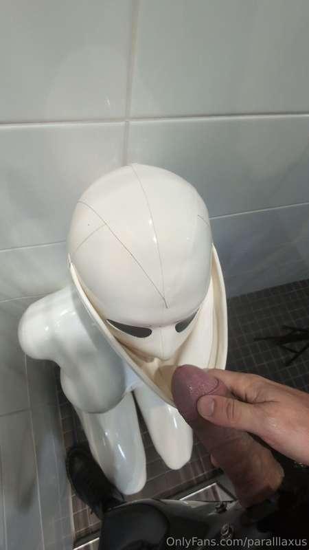 I think you'll like my latest urinal clip
